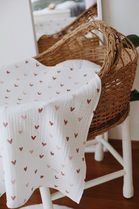 Pembe Kalpli 4 Katlı Müslin Bebek & Çocuk Battaniye 95X95Cm Ekru Zemin / Renkli